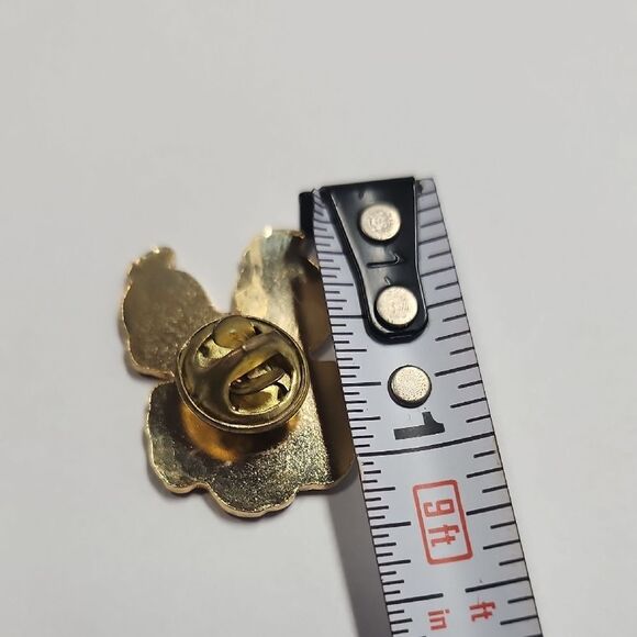 VTG PRECIOUS MOMENTS ANGEL TWINS ON CLOUD PIN BOY GIRL ENAMEL - Picture 3 of 3